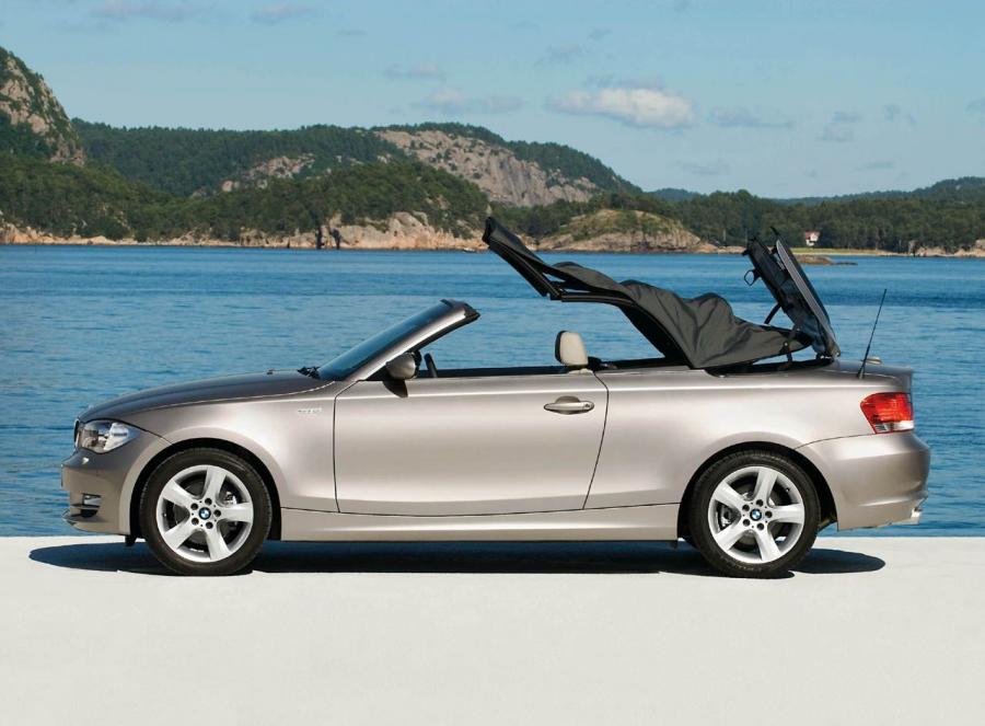  BMW 1-Series Convertible 2008 года  (фото 18 из 52)